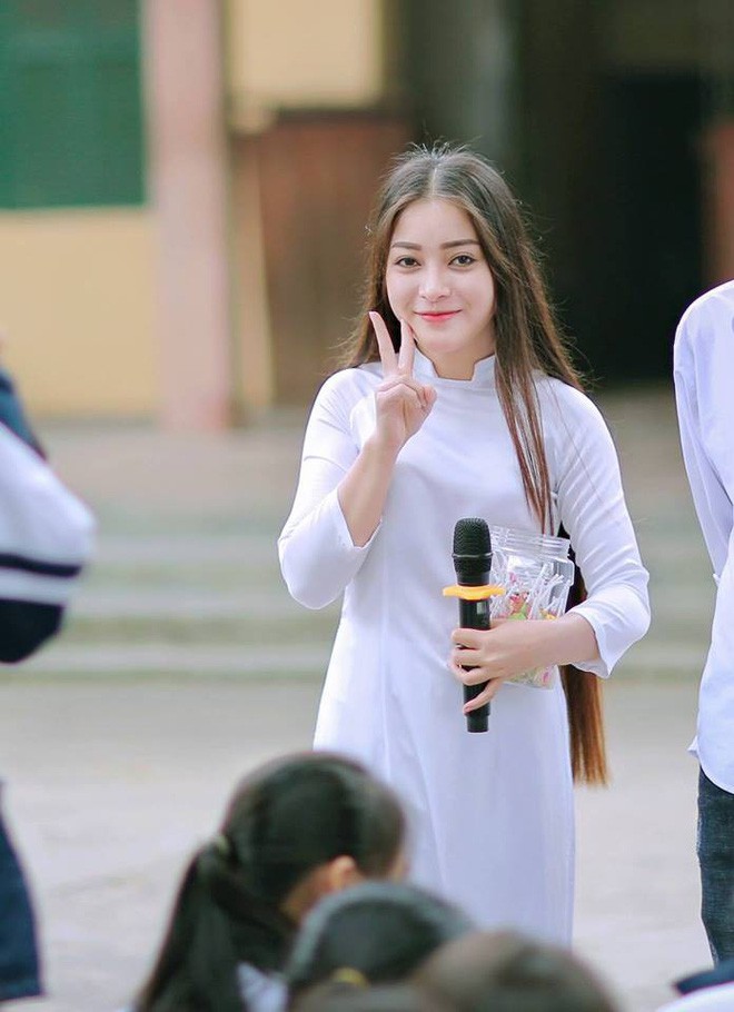 Vì vẻ bề ngoài nổi bật, nữ sinh Hà Nội 18 tuổi luôn bị hiểu lầm từ bé đến lớn