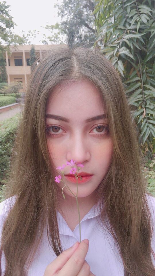 Vì vẻ bề ngoài nổi bật, nữ sinh Hà Nội 18 tuổi luôn bị hiểu lầm từ bé đến lớn