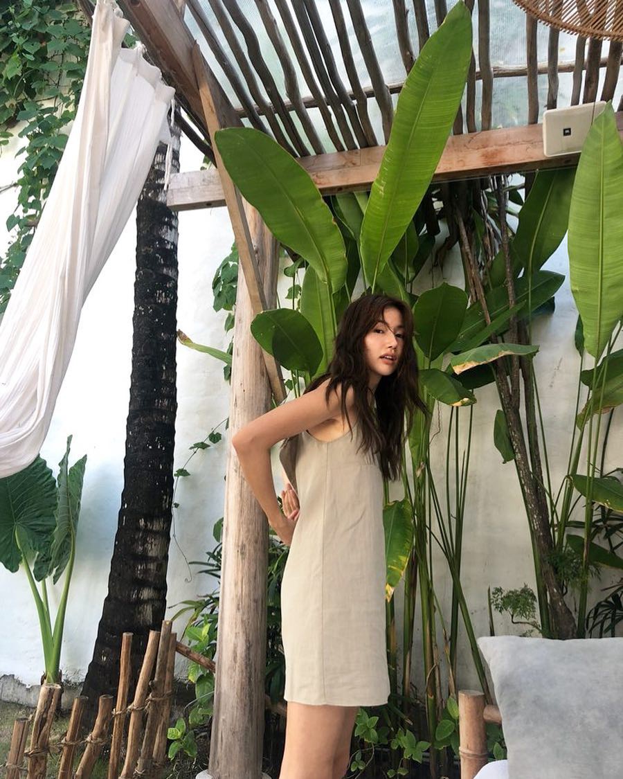 Gam màu be không hề khó mặc, trái lại còn rất dễ mix đồ và diện lên trang nhã vô cùng Gam màu be không hề khó mặc, trái lại còn rất dễ mix đồ và diện lên trang nhã vô cùng