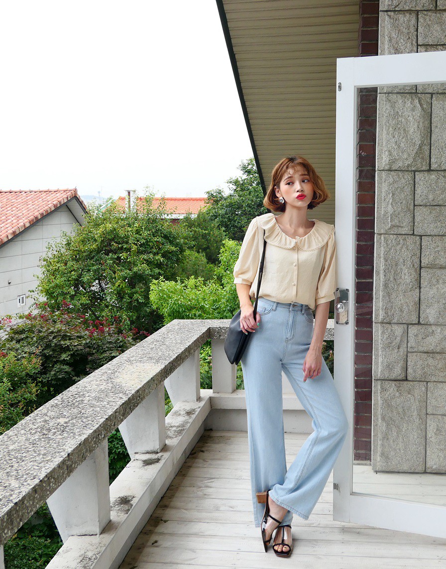Gam màu be không hề khó mặc, trái lại còn rất dễ mix đồ và diện lên trang nhã vô cùng Gam màu be không hề khó mặc, trái lại còn rất dễ mix đồ và diện lên trang nhã vô cùng