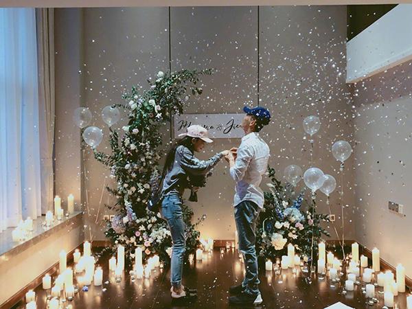 Giữa tin Băng Phạm bị bắt, tình địch một thời cao tay khoe ảnh cưới với soái ca quân nhân Giữa tin Băng Phạm bị bắt, tình địch một thời cao tay khoe ảnh cưới với soái ca quân nhân