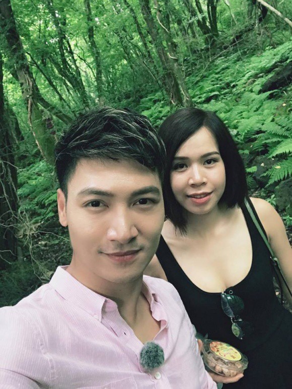 Vợ diễn viên Mạnh Trường: Khi anh ngỏ lời yêu, tôi bất ngờ quá thốt lên mày yêu tao thật á?