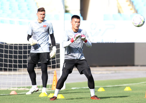 Việt Nam - Oman: Cơ hội của Bùi Tiến Dũng