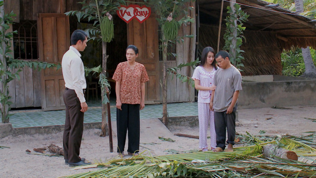 Phim Cung Đường Tội Lỗi tập 6: Tuyết chạm mặt người yêu cũ ngay trong ngày thôi nôi con trai Phim Cung Đường Tội Lỗi tập 6: Tuyết chạm mặt người yêu cũ ngay trong ngày thôi nôi con trai