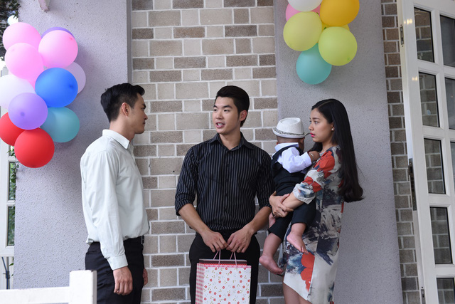 Phim Cung Đường Tội Lỗi tập 6: Tuyết chạm mặt người yêu cũ ngay trong ngày thôi nôi con trai Phim Cung Đường Tội Lỗi tập 6: Tuyết chạm mặt người yêu cũ ngay trong ngày thôi nôi con trai