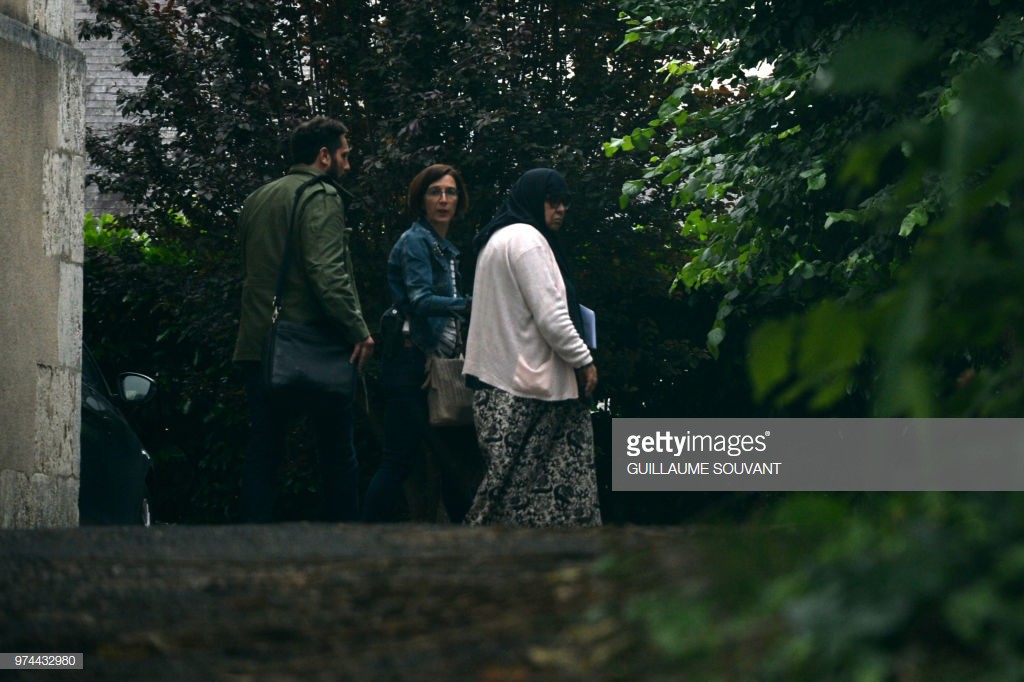 Thi thể bé gái 4 tuổi vô danh bên lề đường và tội ác khủng khiếp của cặp vợ chồng che giấu suốt 31 năm