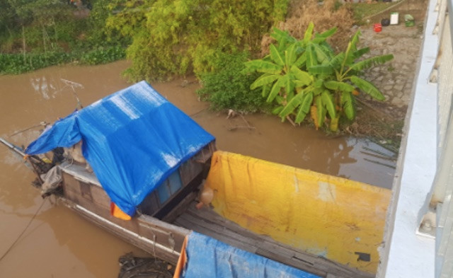 Bắt nghi can giết phụ nữ, trói 2 tay nạn nhân trên ghe