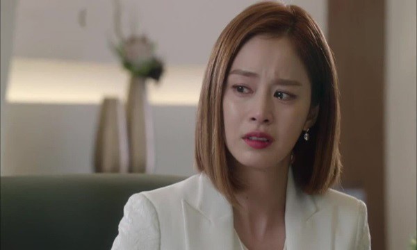 Cầm tháng lương đầu tiên mua váy tặng mẹ chồng, tôi chết sững khi bị bà sỉ nhục không thương tiếc chỉ vì lý do này Cầm tháng lương đầu tiên mua váy tặng mẹ chồng, tôi chết sững khi bị bà sỉ nhục không thương tiếc chỉ vì lý do này