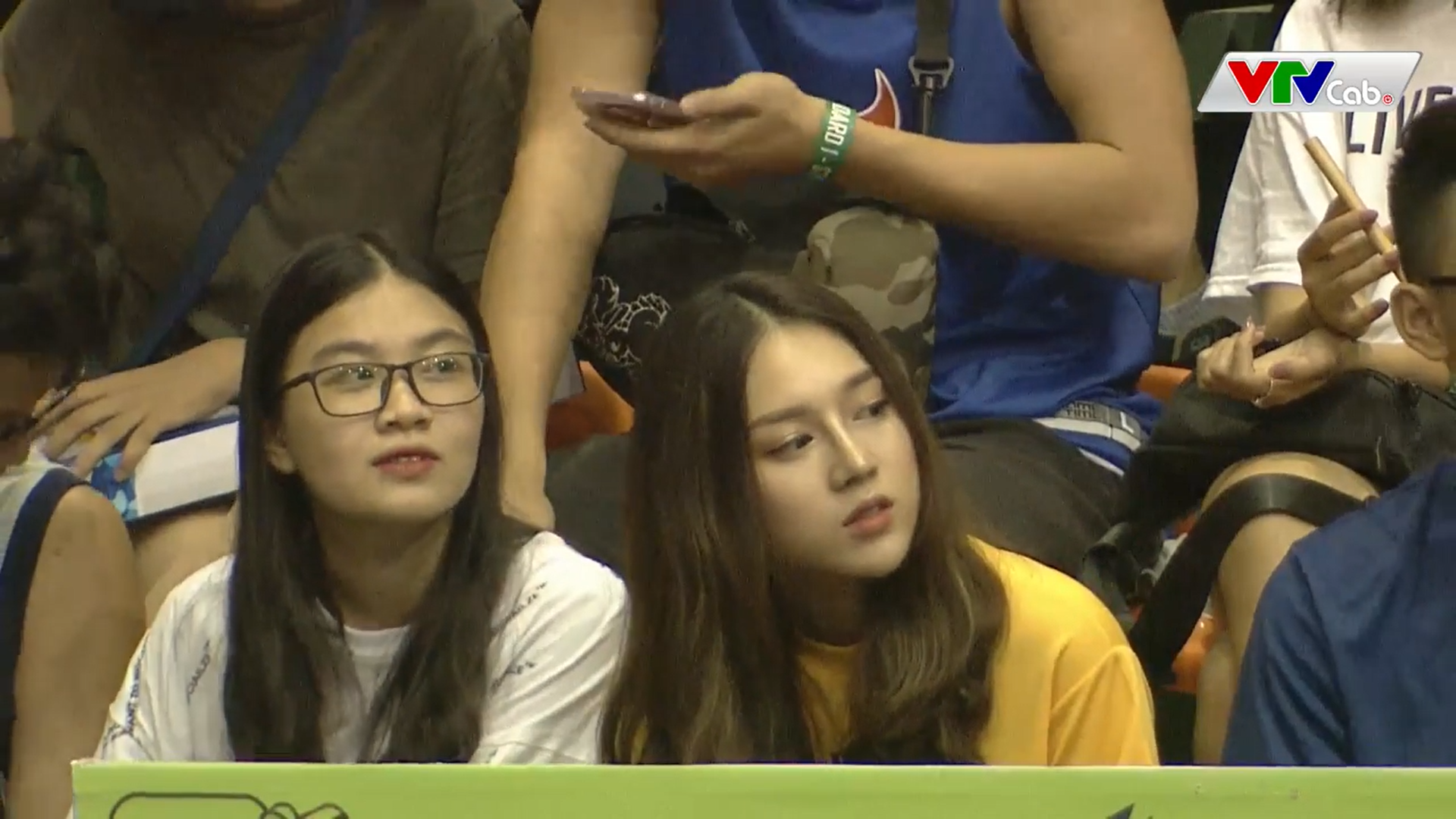 Cô bạn chứng minh: Bóng rổ mới là môn thể thao có nhiều nữ cổ động viên xinh xắn nhất!