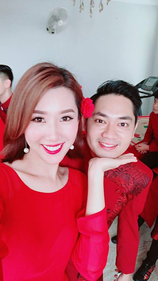 Thuý Ngân Gạo nếp gạo tẻ đến chung vui trong đám cưới của con gái nghệ sĩ Hồng Vân