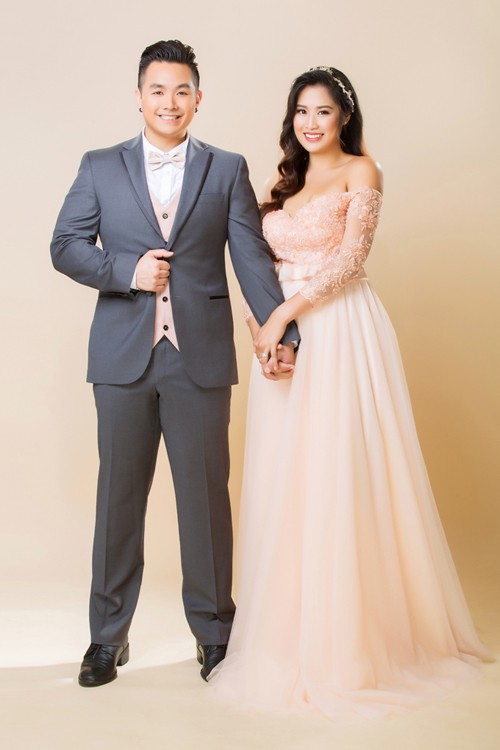 Thuý Ngân Gạo nếp gạo tẻ đến chung vui trong đám cưới của con gái nghệ sĩ Hồng Vân