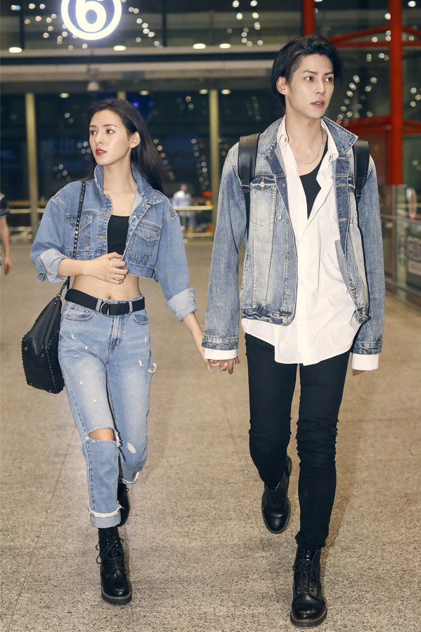 Chuyển mùa, sao Hoa ngữ lăng xê áo khoác denim lửng