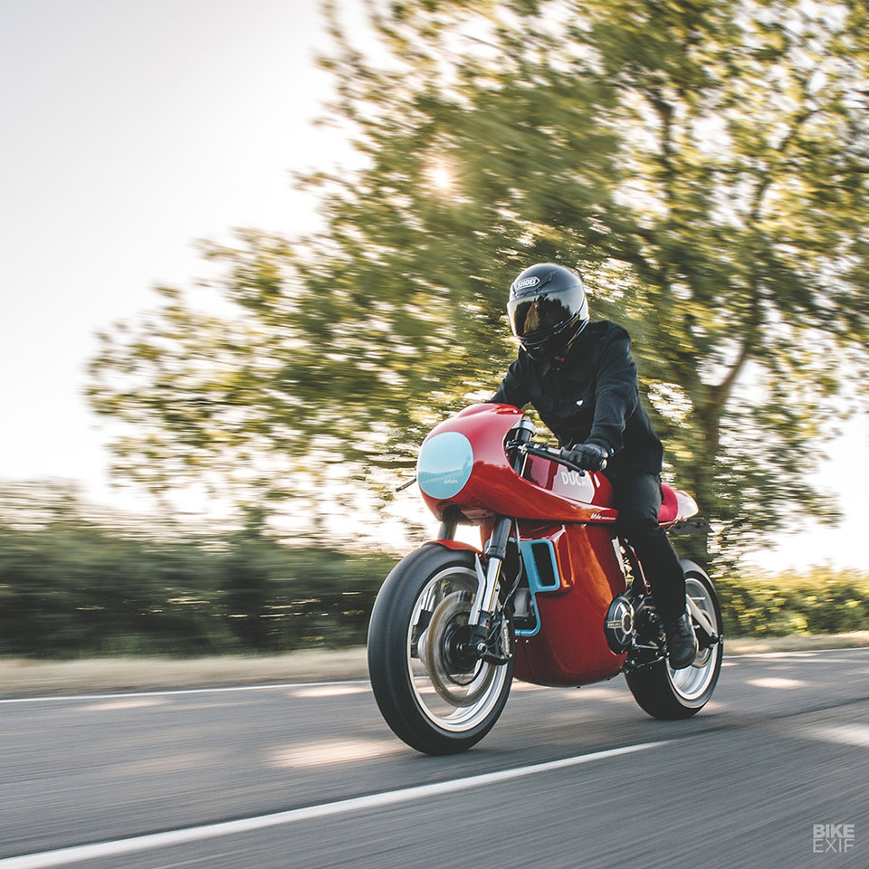 Ducati Scrambler độ phong cách xe đua