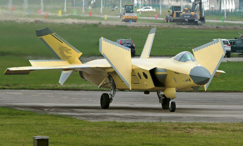 Tính năng nhái F-35 trên tiêm kích tàng hình J-20 Trung Quốc