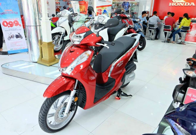 Bảng giá xe máy Honda tháng 8/2018: Xe ga đồng loạt giảm