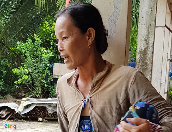 Sự thật việc cây cam bị khoan lỗ, tiêm thuốc kích thích ở miền Tây