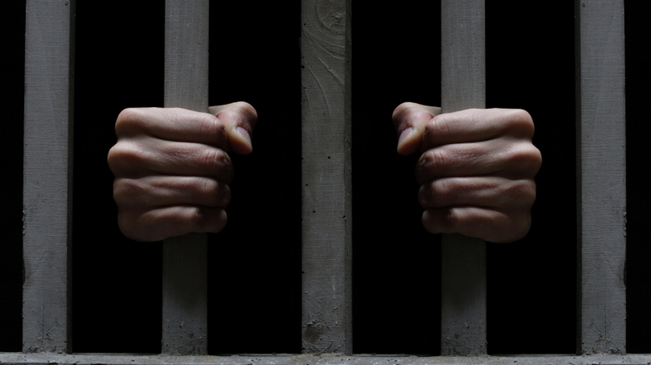 Loạt nữ cai ngục quan hệ với tù nhân gây sốc ở Úc