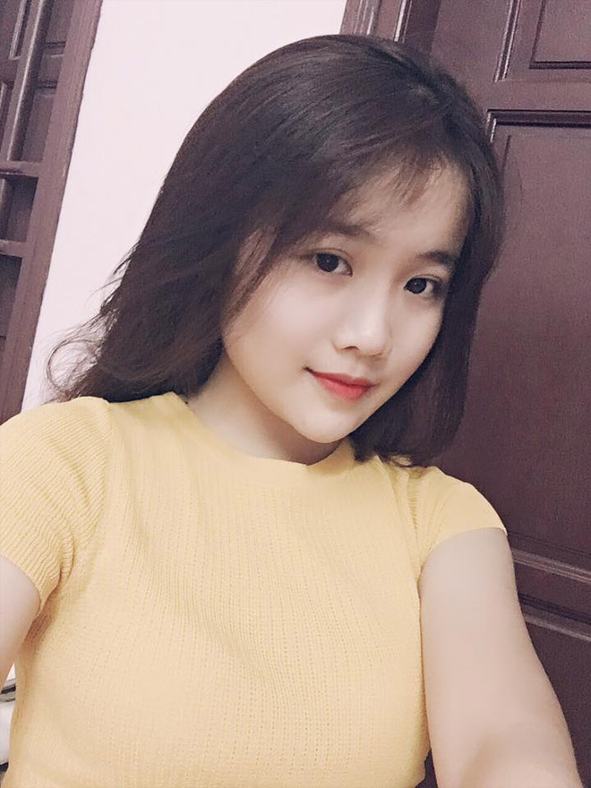 Văn Hậu U23 lập siêu phẩm, bạn gái xinh như hot girl bị săn lùng