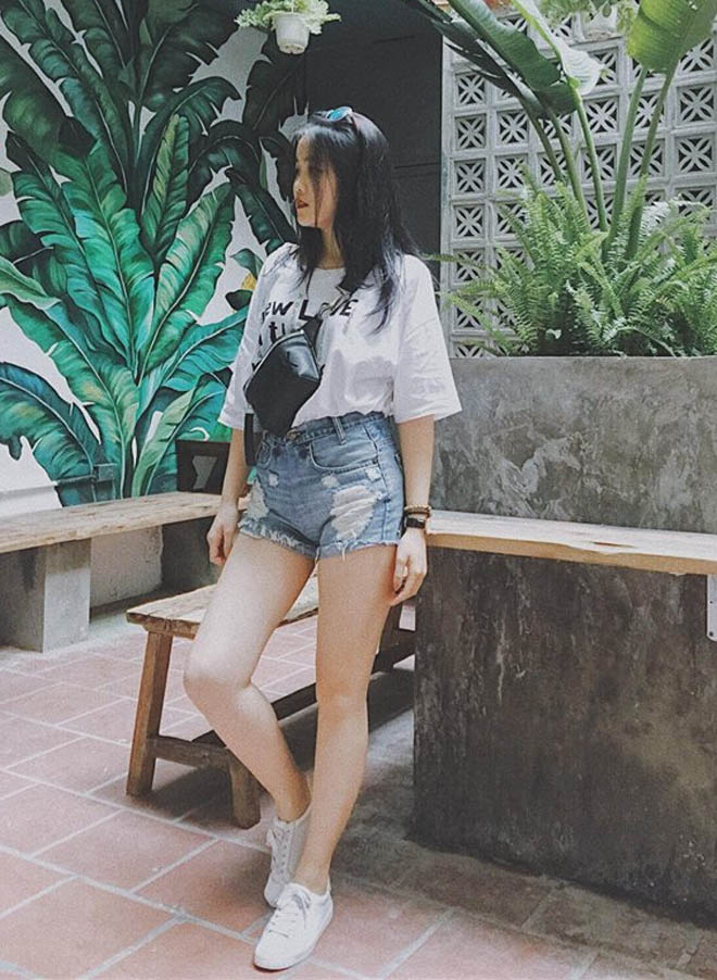 Văn Hậu U23 lập siêu phẩm, bạn gái xinh như hot girl bị săn lùng