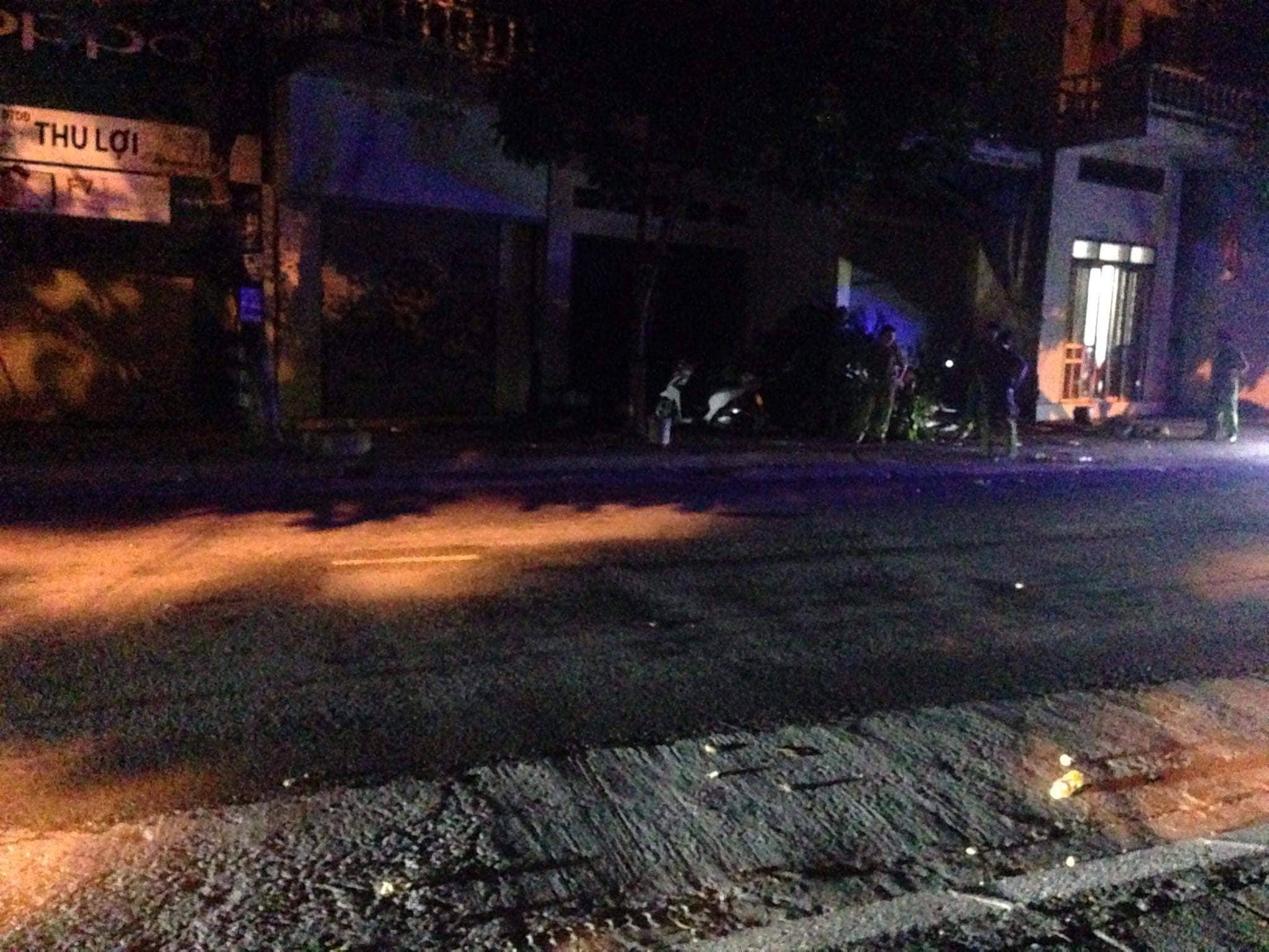 Lái ô tô chèn chết đối phương sau mâu thuẫn