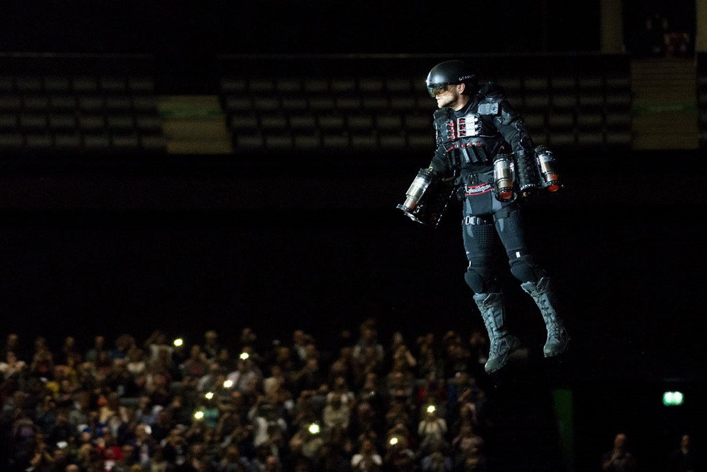 Xe Toyota, Tesla sẽ vứt xó nếu những công nghệ này đi vào vận hành