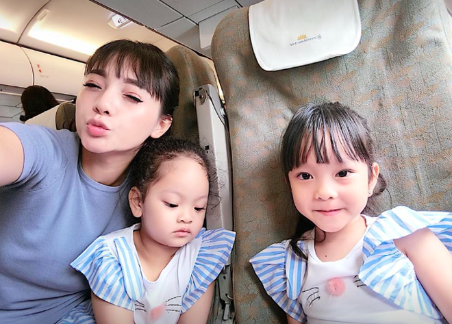 Hội mẹ bỉm sữa hot nhất Hà thành: Ai cũng xinh đẹp và quyến rũ trông mòn con mắt dù đã một nách 2 con