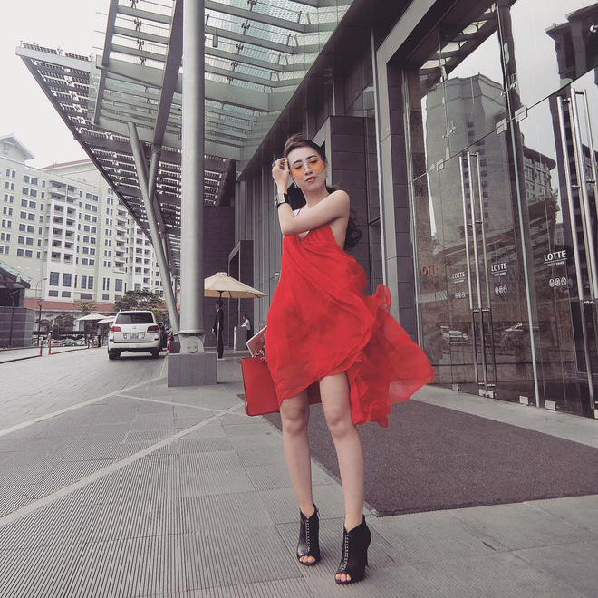 Hội mẹ bỉm sữa hot nhất Hà thành: Ai cũng xinh đẹp và quyến rũ trông mòn con mắt dù đã một nách 2 con