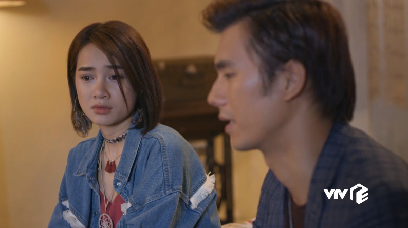 Phim Ngày ấy mình đã yêu tập 17: Hóa ra ba của Hạ tử tự vì nhân tình Phim Ngày ấy mình đã yêu tập 17: Hóa ra ba của Hạ tử tự vì nhân tình