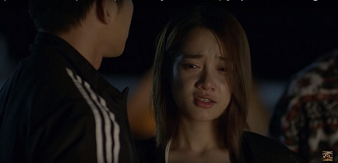 Phim Ngày ấy mình đã yêu tập 18: Mr Cần Trô vừa tái xuất đã để Sol chứng kiến bị bồ tát sấp mặt