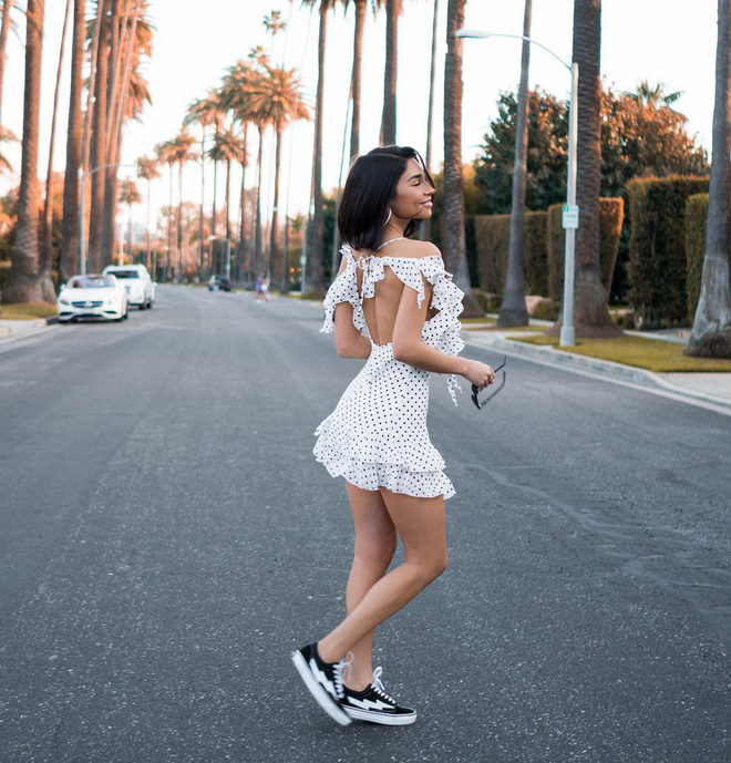 Lộ diện công thức hot nhất hè được các IT girl công nhận: thoải mái hết cỡ nhưng lại khoe trọn được body nuột