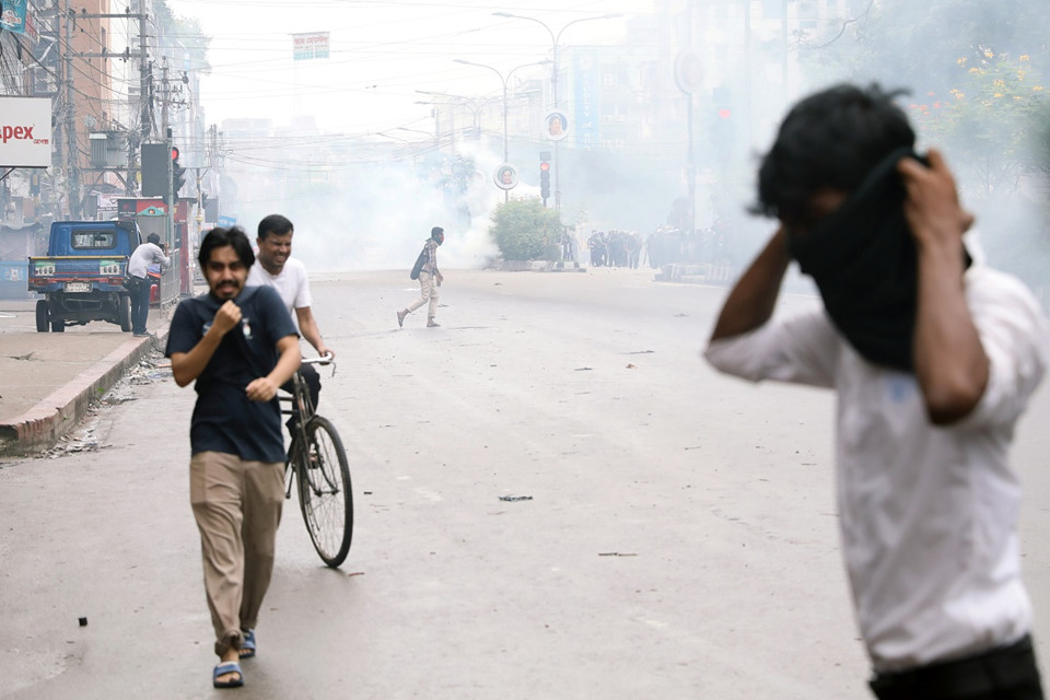 Biểu tình Bangladesh - vụ tai nạn làm tê liệt thành phố 18 triệu dân