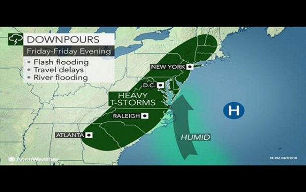 Lụt lội kinh hoàng ở Mỹ, nước ngập tới chân giường