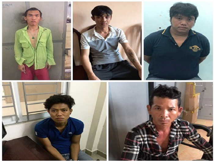 Bắt băng nhóm cực kỳ nguy hiểm đạp xe, rút dao kề cổ uy hiếp cướp tài sản