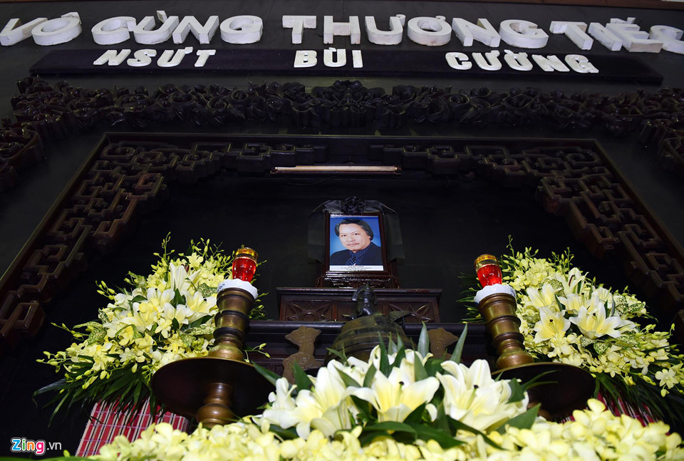 Vợ Chí Phèo Bùi Cường nằm viện khi tang lễ của chồng diễn ra