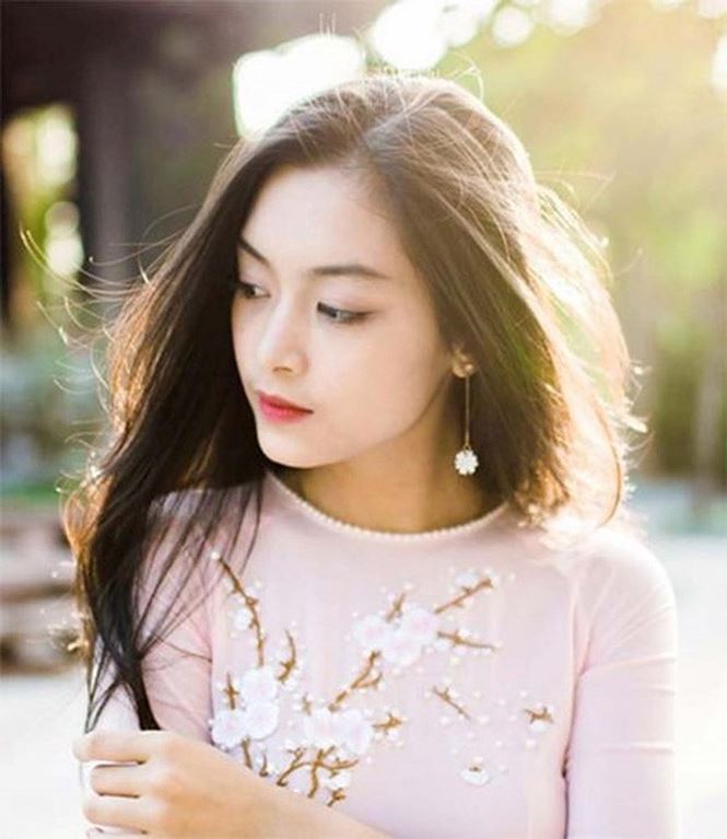 Nữ sinh Việt tại Pháp học giỏi, xinh đẹp gây thương nhớ