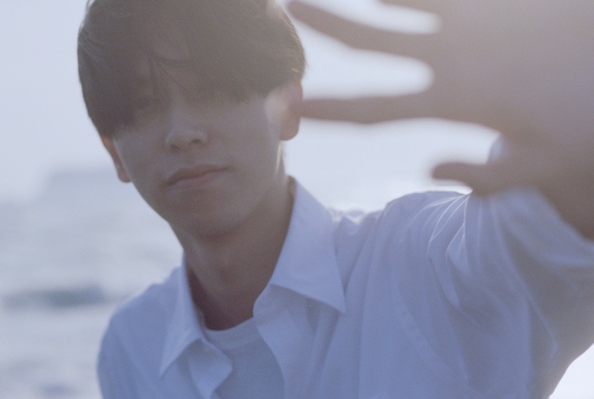 Chàng trai khiến các cô gái xao xuyến bởi hình tượng đúng chuẩn nam thần thanh xuân