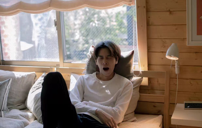 Chàng trai khiến các cô gái xao xuyến bởi hình tượng đúng chuẩn nam thần thanh xuân