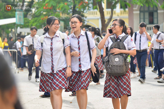 3 nữ sinh thủ khoa đầu vào ngành Luật của ĐH Kiểm sát cùng đạt 28,75 điểm 3 nữ sinh thủ khoa đầu vào ngành Luật của ĐH Kiểm sát cùng đạt 28,75 điểm