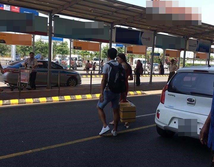 Có người yêu tin đồn xinh đẹp rạng ngời thế này đến cổ vũ, bảo sao Văn Đức U23 lại thi đấu thăng hoa Có người yêu tin đồn xinh đẹp rạng ngời thế này đến cổ vũ, bảo sao Văn Đức U23 lại thi đấu thăng hoa