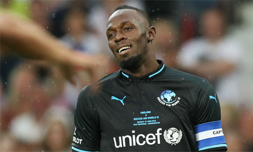 Usain Bolt sang Australia để theo đuổi nghiệp bóng đá