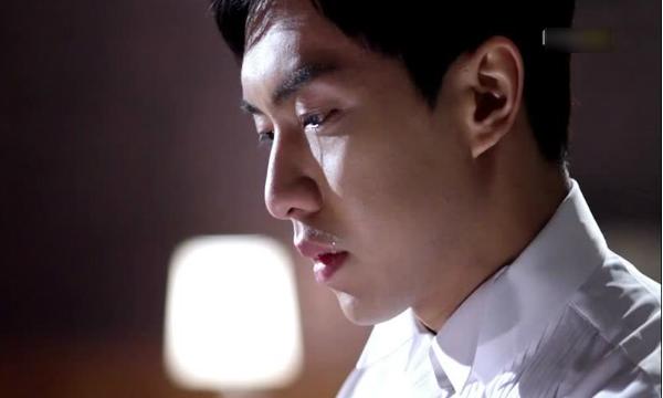 Đêm tân hôn ngọt ngào và âm mưu che đậy quá khứ bất hảo của cô vợ xinh đẹp