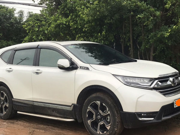 Khách tố Honda CR-V 2018 vừa sử dụng đã bị gỉ sét gầm xe