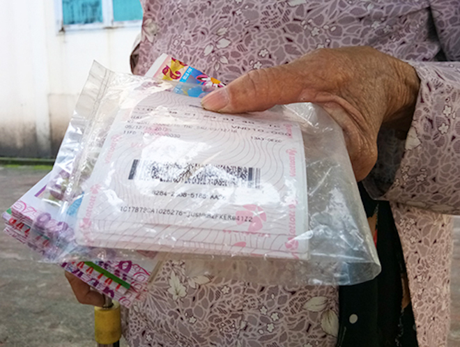 Sự trùng hợp không ngờ của 2 vé trúng jackpot khủng mới nhất