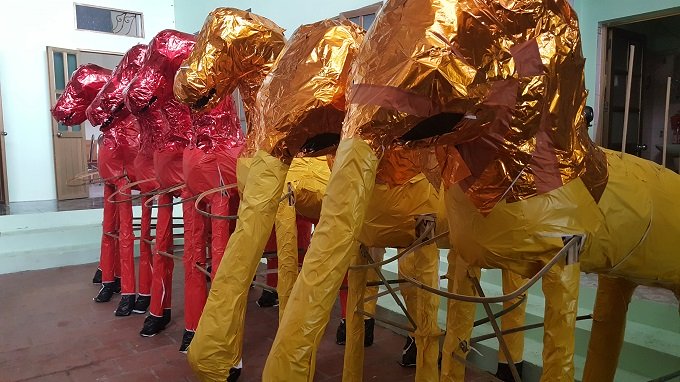 Thâm nhập thủ phủ bán sổ đỏ, chân dài cho người cõi âm