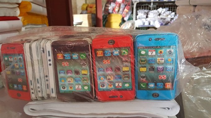 Thâm nhập thủ phủ bán sổ đỏ, chân dài cho người cõi âm