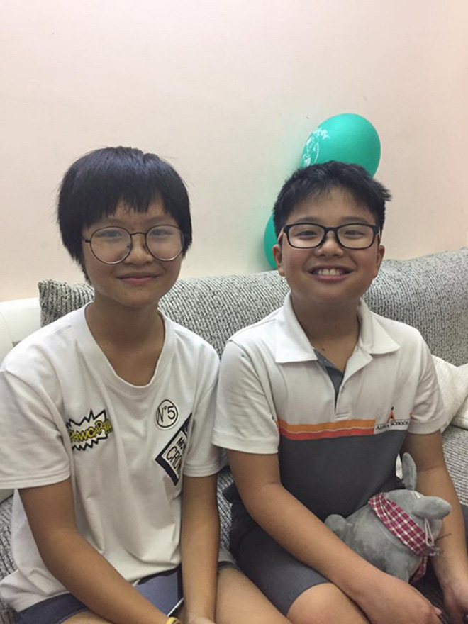 Công Lý bật khóc khi con gái đập lợn tiết kiệm, giúp bố trả tiền thuê nhà trọ