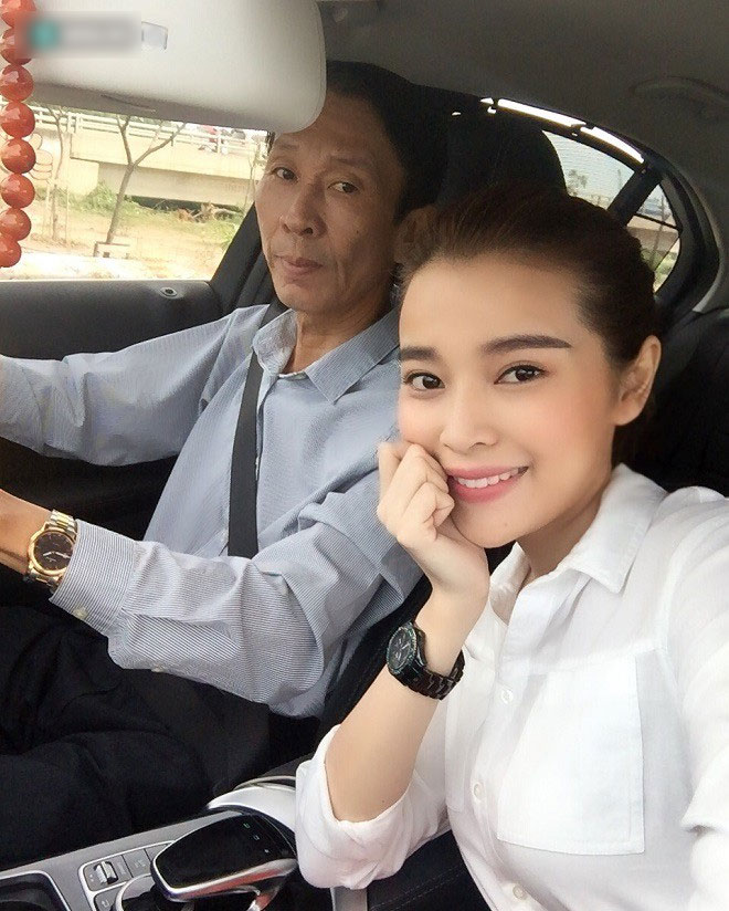 Cao Thái Hà: Gia đình phá sản, đang sống xa hoa trong nhà lầu phải về quê ở nhờ chòi lá