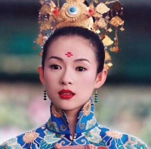 Tứ Đại Hoa Đán Cbiz: Ngoài Châu Tấn, 3 người còn lại chưa từng được một lần mặc váy cô dâu