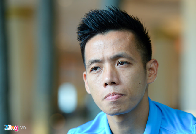 Văn Quyết nói gì khi được ở lại Olympic Việt Nam?