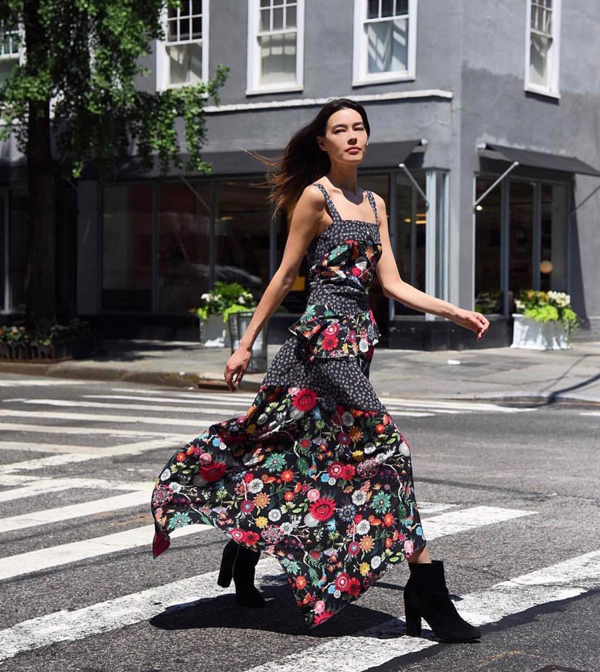 Gợi ý những kiểu váy nhẹ nhàng, tuyệt đẹp cho các nàng sành điệu xuống phố mùa thu